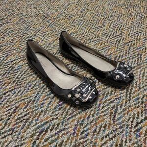 Kenneth Cole Reaction "Pretty" Black Patent Leather Ballet Buckle Flats Size 8